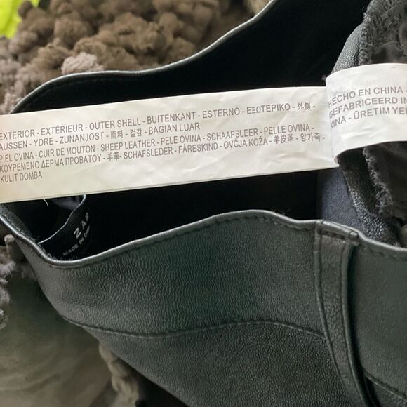 100%Ā ZARAāAuthenticāLeatherāPants,āsizeāSāsoldāOUT - Picture 4 of 5